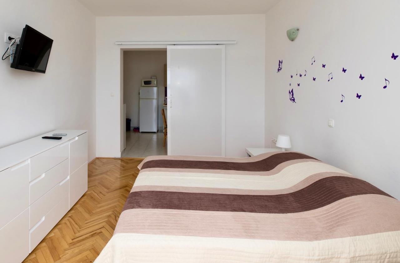Apartments And Rooms Spiro Mimice Ngoại thất bức ảnh